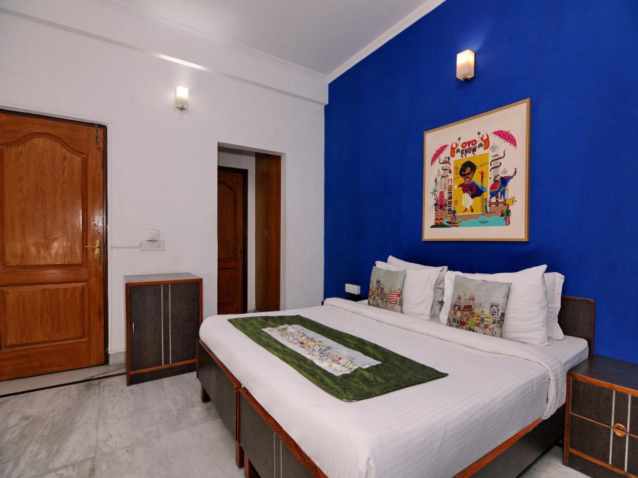 Oyo Flagship 592 Hauz Khas Village Neu-Delhi Exterior foto